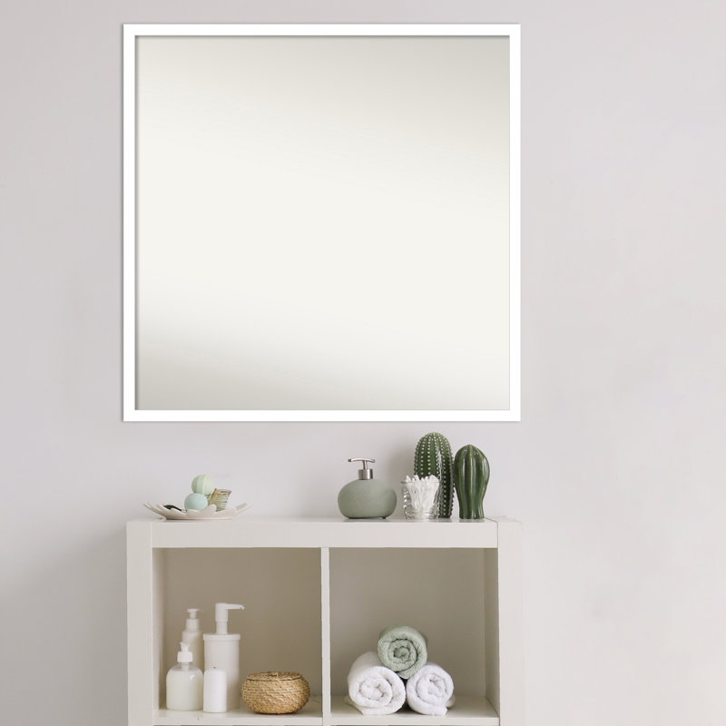 Miroir mural de salle de bain Svelte, 27,5 po x 27,5 po
