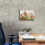 «Red Geraniums On White V2» par Danhui Nai, art mural sur toile