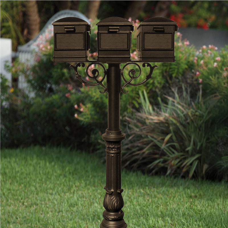 Hanford Aluminum Post Mounted Mailbox