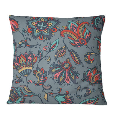 Coussin décoratif rouge à motif cachemire rouge sur fond gris