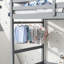 Lit mezzanine simple avec couleur grise, créant une chambre à coucher grise de taille sereine, idéale pour le rangement