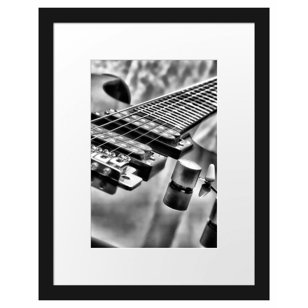 Gerahmtes Poster Black Guitar, Nahaufnahme Gitarre