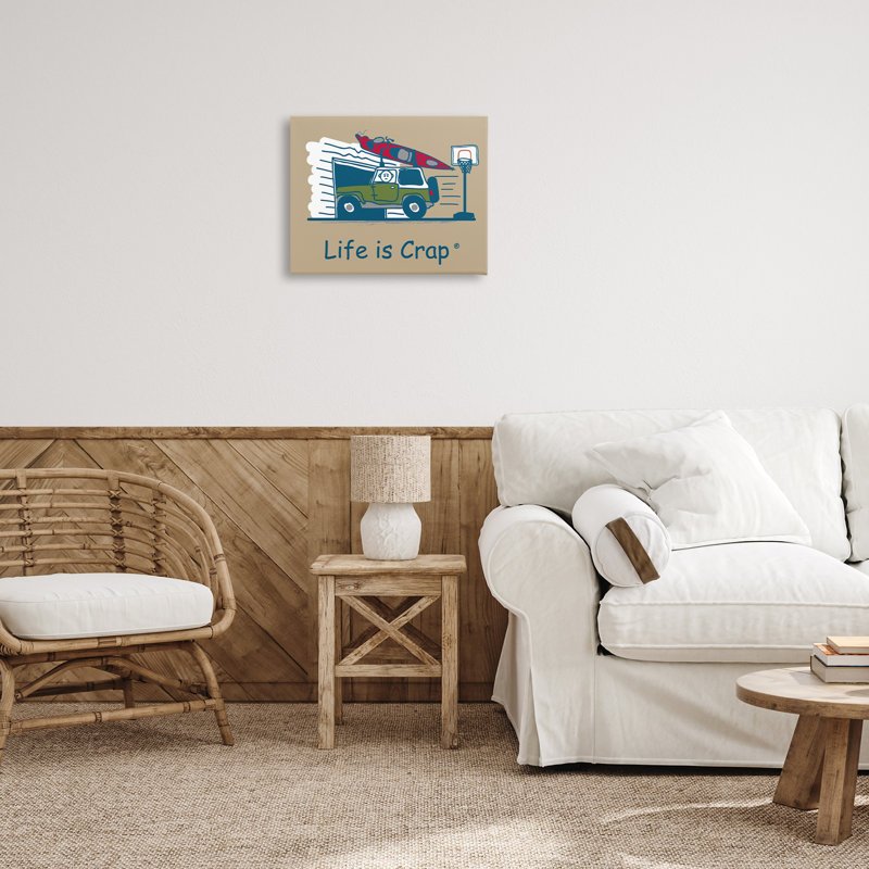 «Kayak and Garage Canvas Art» par LIC, H 16 po x l 20 po