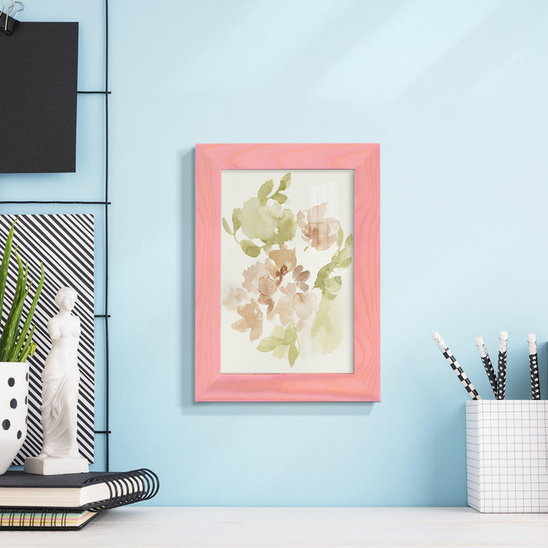 «The Softest Petals II», impression encadrée sur papier, H 7 po x l 5 po x P 1 po, Rose