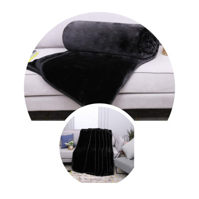 Tascherau Throw
