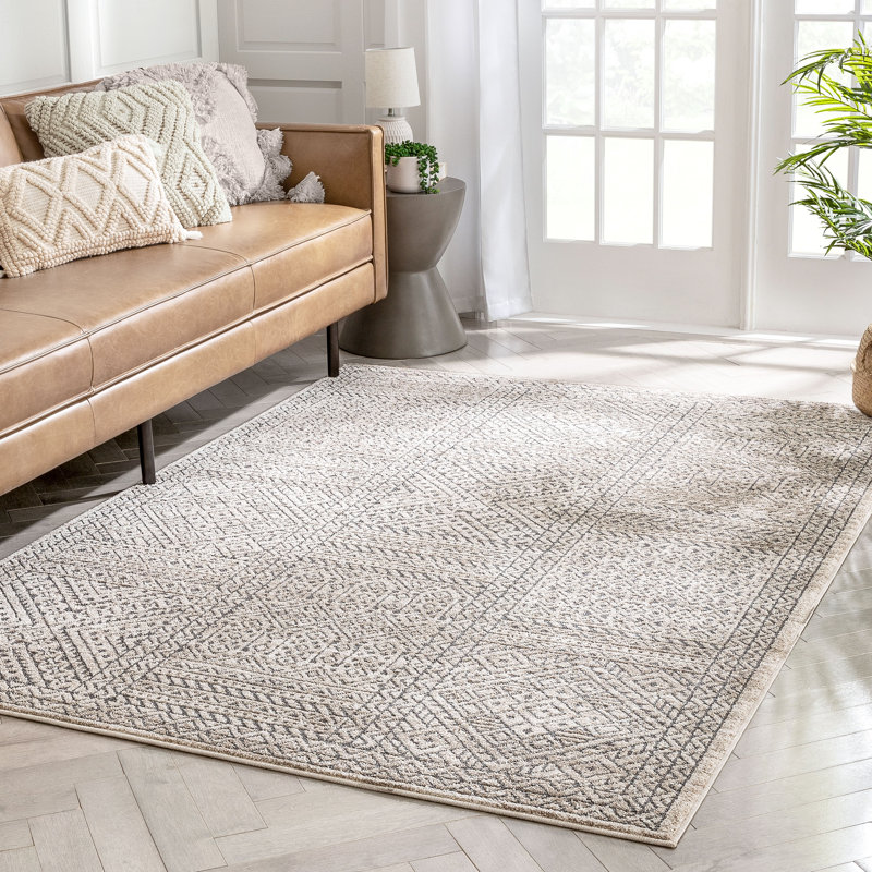 Gray Geometric Synthetic Easy Care Area Rug 47" x 63"