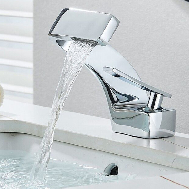 Single-Hole Single-handle Bathroom Faucet, Chrome