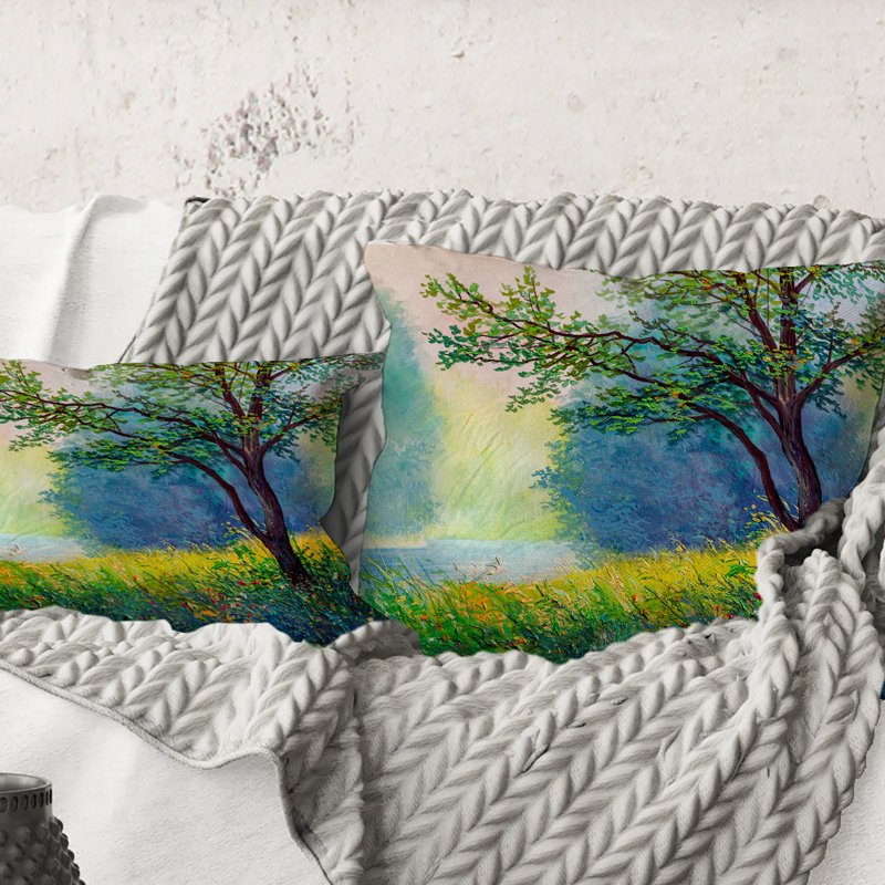 Carré, forêt d'été avec rivière et cascade - Coussin décoratif à imprimé traditionnel, 18" x 18"