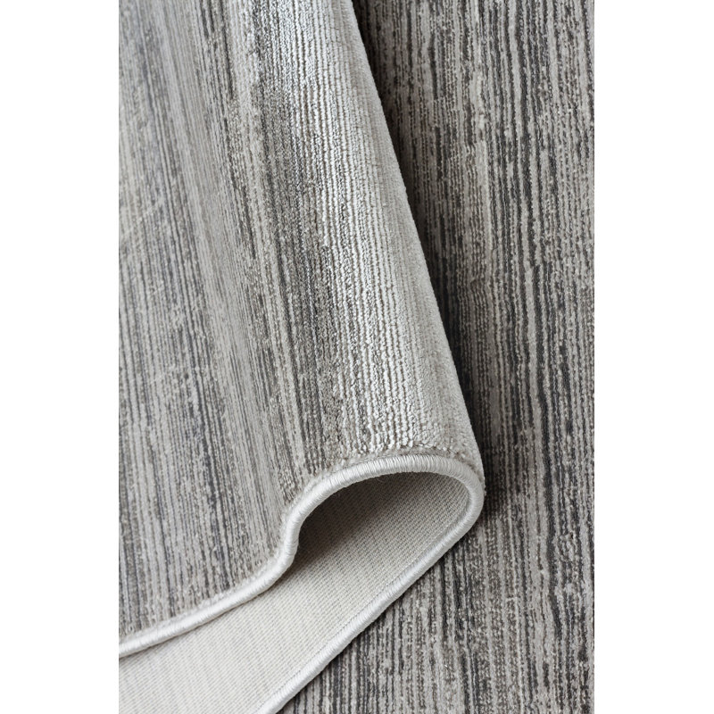Tapis gris / blanc en polyester tissé à la machine Ulmer, Rectangle 6 pi 7 po x 9 pi 6 po