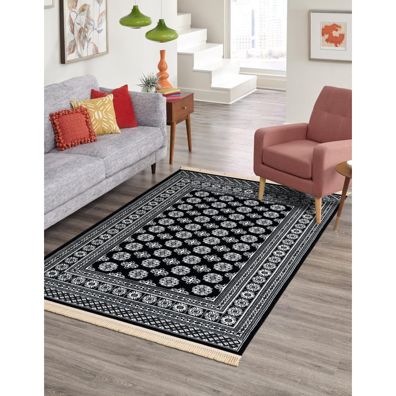 Tapis traditionnel Hinshaw noir et blanc, Rectangle 4 pi 1 po x 6 pi 1 po