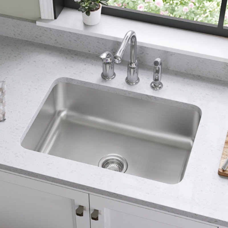 Everyday Pull Down Single Handle Kitchen Faucet with Side Spray
