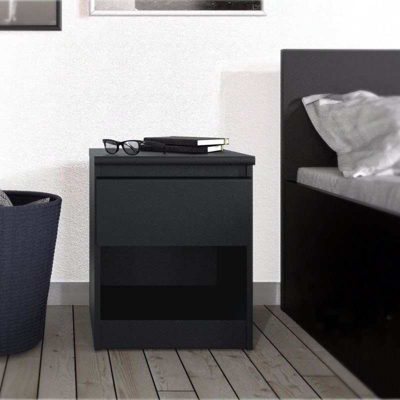 Ionică Bedside Table, Matte Black