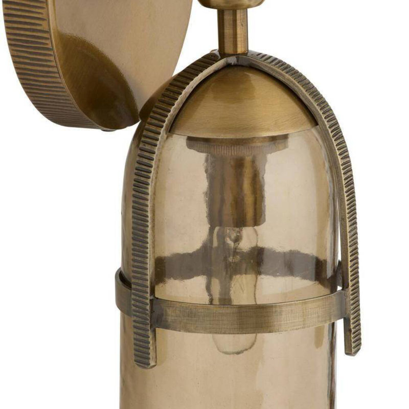 Jacobson 2 - Light Wallchiere