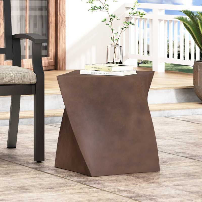 Table d'appoint en béton léger avec une apparence lisse, améliore la table de bout moderne, rehausse le style de décoration intérieure