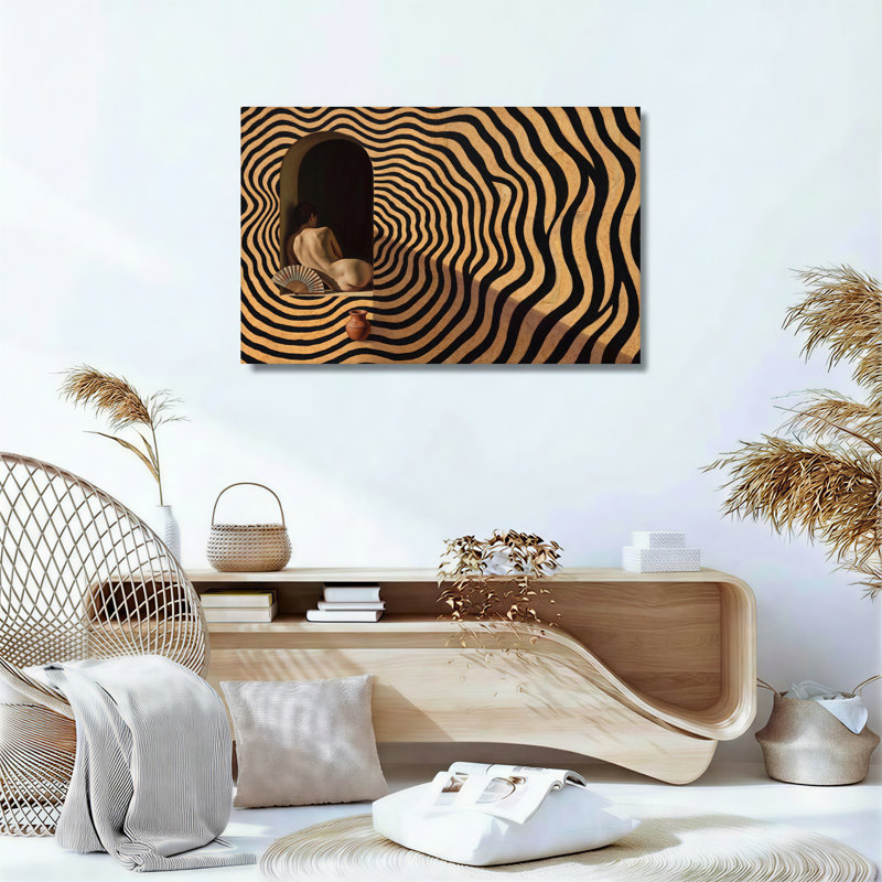 Art mural sur toile nue dans une fenêtre arquée sur une surface ondulée noire et beige, H 20 po x l 30 po