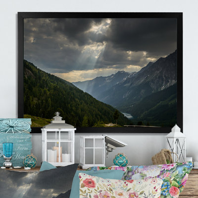 «Sunrays Through Storm Clouds», reproduction d'art sur toile