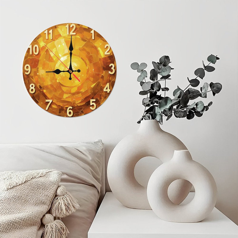 Cadran de l'horloge mosaïque dorée