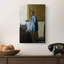 Femme en bleu lisant une lettre sur toile tendue-1286647418