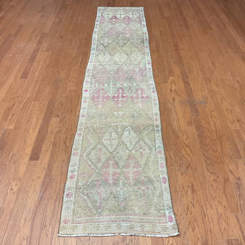 Bungalow Rose Handmade Turkish Oushak Wool Runner