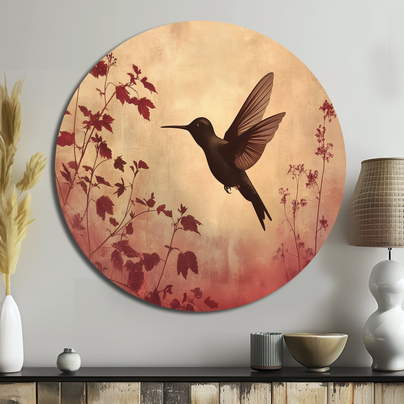 Décoration murale ronde en métal rose avec colibri rose en vol de Bourgogne, H 23 po x l 23 po