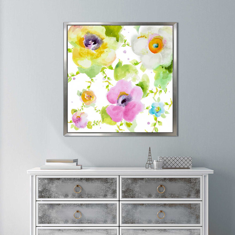 «Rosy Vines I», reproduction de peinture à l'aquarelle, H 21,5 po x l 21,5 po x P 2 po, Cadre flottant argent