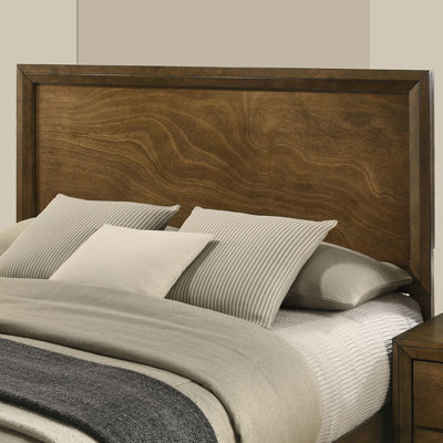 Warm Walnut 3-Piece Bedroom Set With Queen Bed And Matching Nightstands