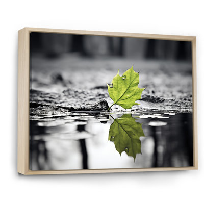 «Green Leaves Solitude In Winter II», reproduction d'art sur toile