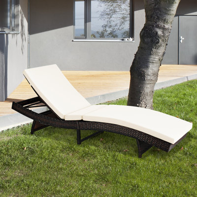 Chaise longue pliante en rotin Mahomet avec coussin blanc à 5 positions de dossier