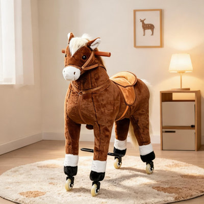 Élégant jouet de marche à cheval brun avec corps en peluche et poignée de direction pour enfants