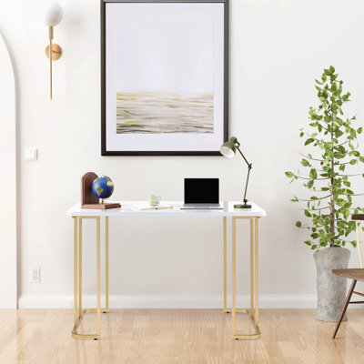 Bureau d'écriture blanc et doré