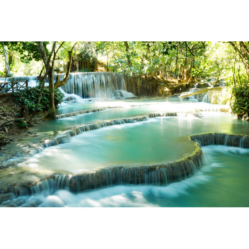 Kuang Si Waterfall - Photographie sur toile tendue, H 32 po x l 48 po