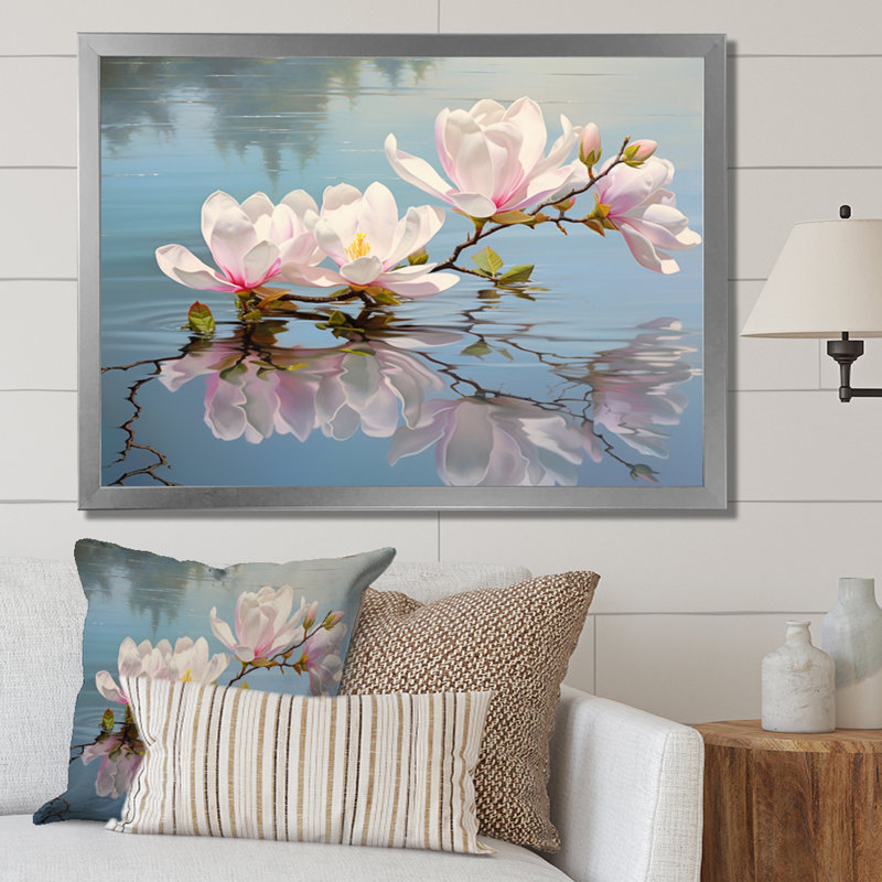 «White Gray Magnolias Magnolia Reflections II», reproduction sur toile encadrée, Cadre simple argenté