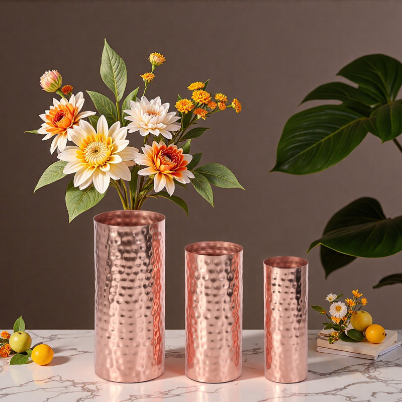 Ensemble de 3 vases à fleurs modernes en métal martelé, Rose