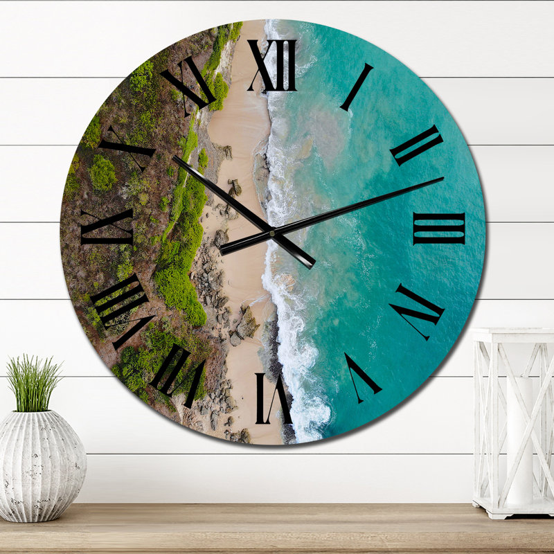 Vue aérienne de la plage de l'île tropicale turquoise - horloge murale nautique et côtière, Petit