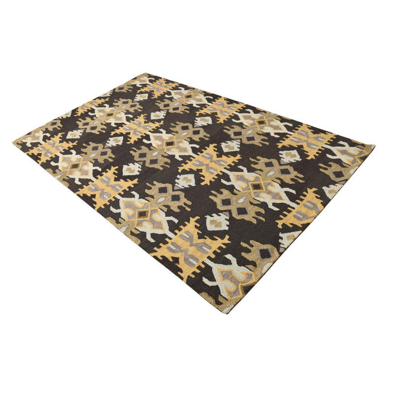Tapis noir 5 x 8 Pineland