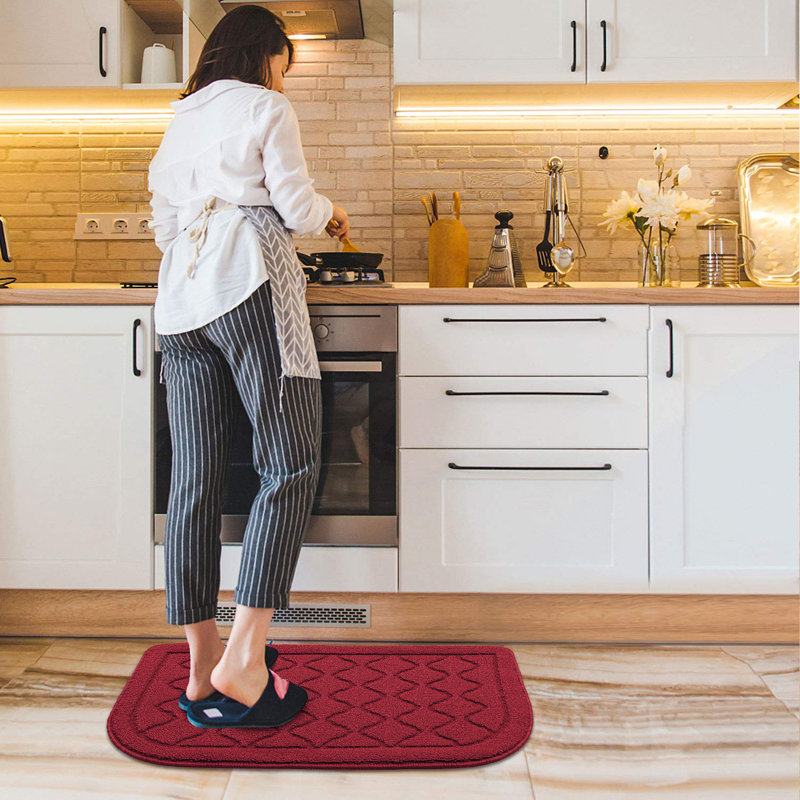  Tapis de cuisine en polypropylène antidérapant Diamante, Demi-cercle 1 pi 8 po x 2 pi 8 po, Rouge