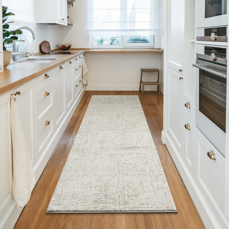 Samika Patchwork Indoor Rug, Runner 2'7" x 9'