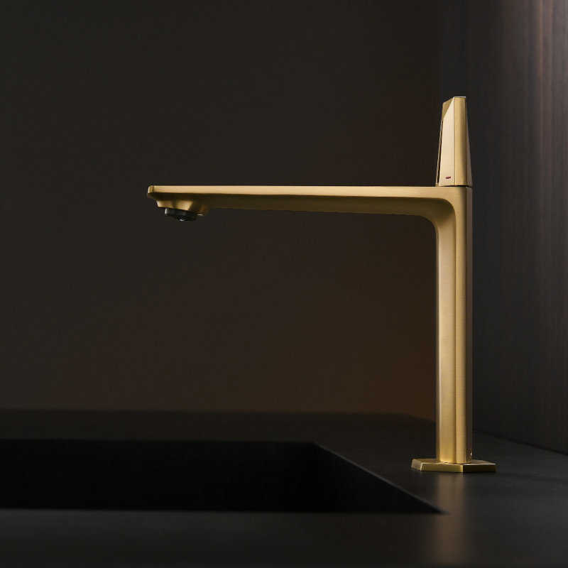 Single-handle Bathroom Faucet, Brushed Gold