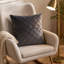 Housse de coussin carré en velours 4 pièces-130844540