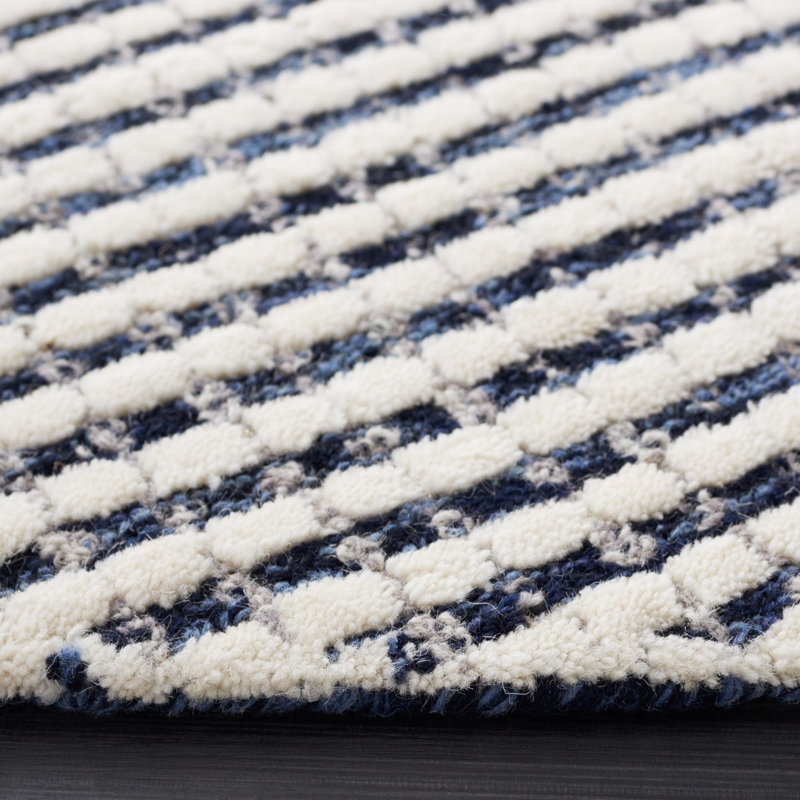 Abstract Hand Tufted Wool Striped Rug, Round 6'
