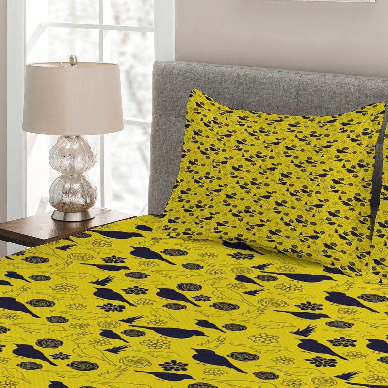 Farmhouse / Country Coverlet, King Bedspread + 2 Shams