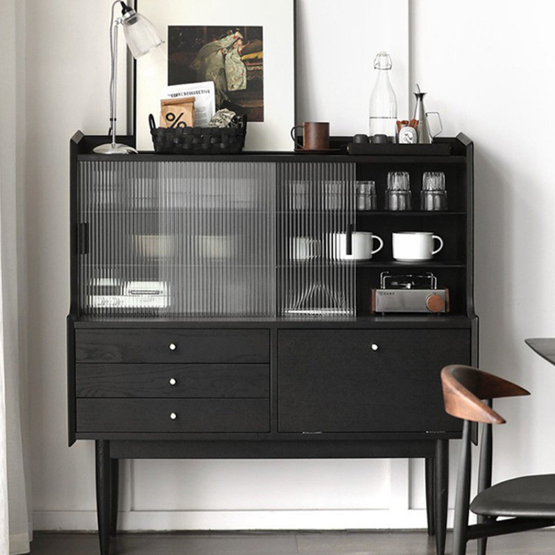 Armoire décorative noire à plusieurs niveaux