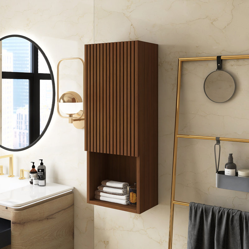 Armoire de salle de bain murale à rayures, avec portes, tablette et compartiment de rangement ouvert, couleur chêne brun