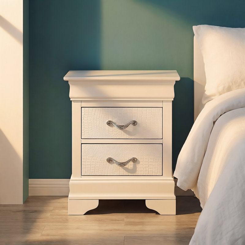 Eslov White Pearl Nightstand, White Pearl