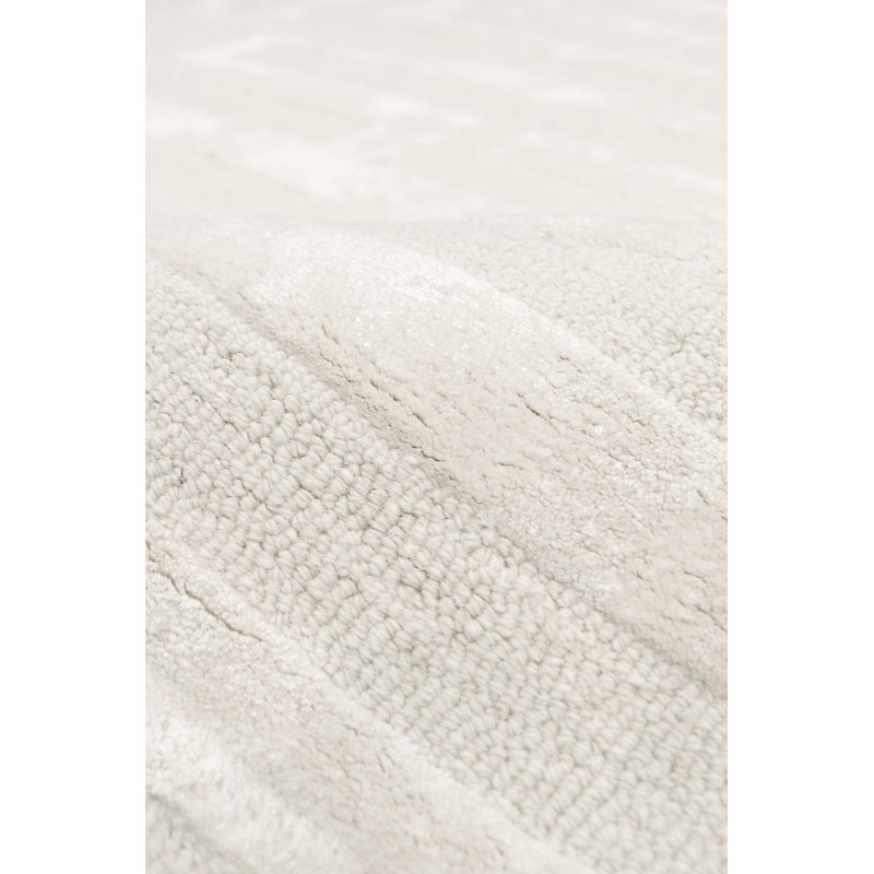 Off-White Hand-Tufted Wool and Viscose Rectangular Accent Rug
