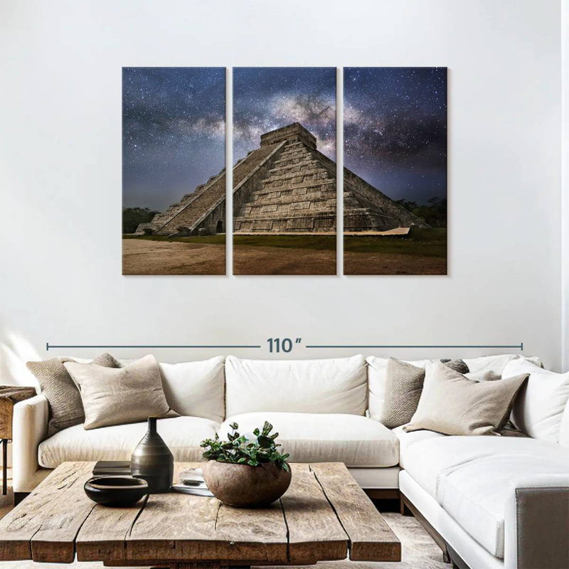 Temple Adella Kukulcan la nuit, H 48 po x l 74 po