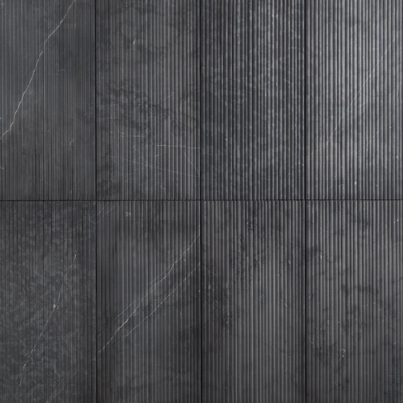 Carreau de marbre simple Strata l 12 po x L 24 po, Nero Marquina