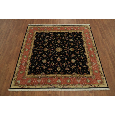 Tapis traditionnel à motif floral élégant 7 x 7