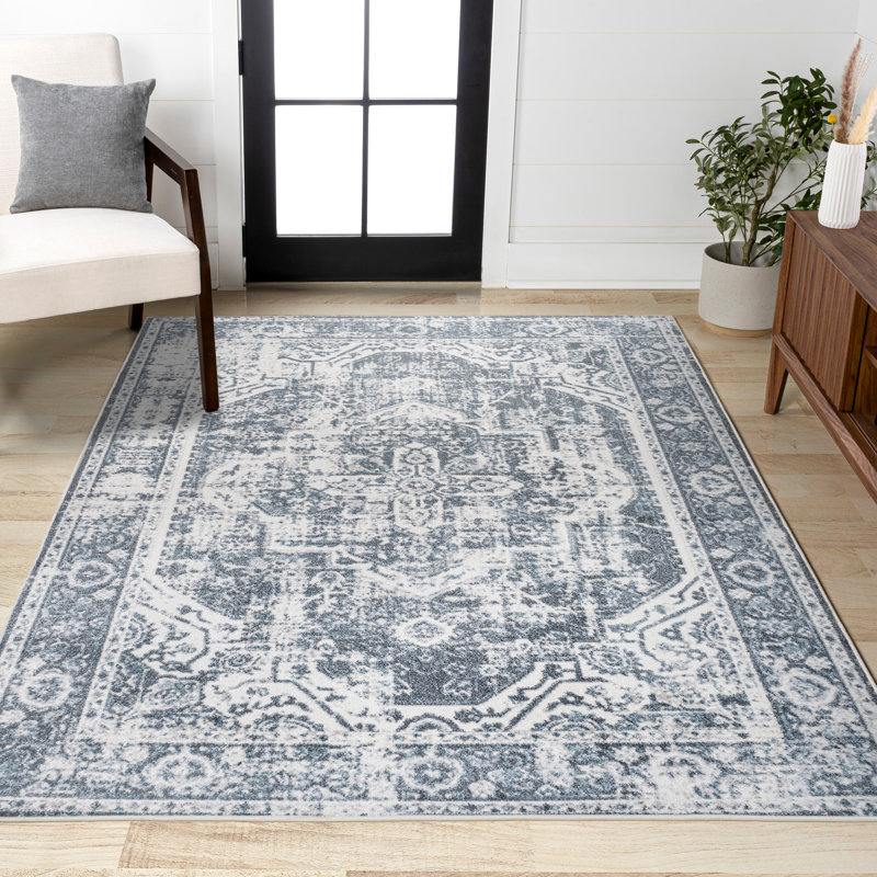 Tapis crème / bleu délavé à la machine Mahinudin, Rectangle 5 pi 3 po x 7 pi 7 po