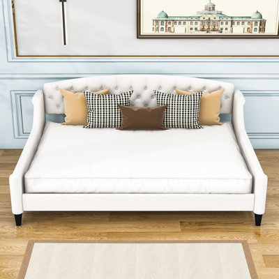 Jeslin Upholstered Daybed with Tufted